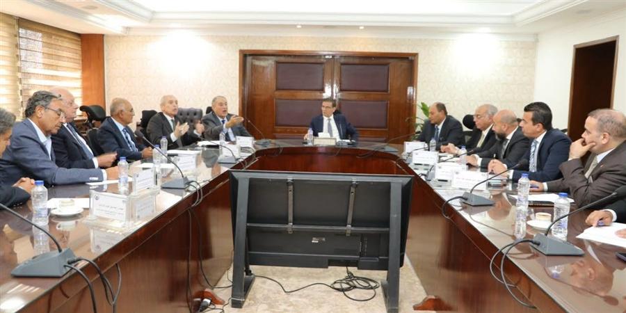وزير الزراعة يبحث زيادة استثمارات القطاع الخاص في استصلاح الأراضي الصحراوية